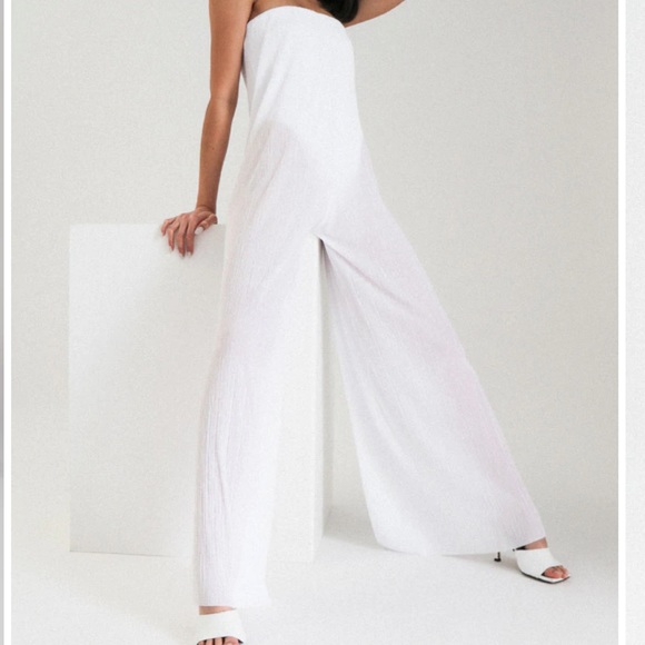 NEW Natalie Rolt Elsi Jumpsuit - Picture 3 of 3